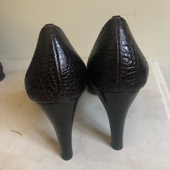 Heels - Picture 5 of 6